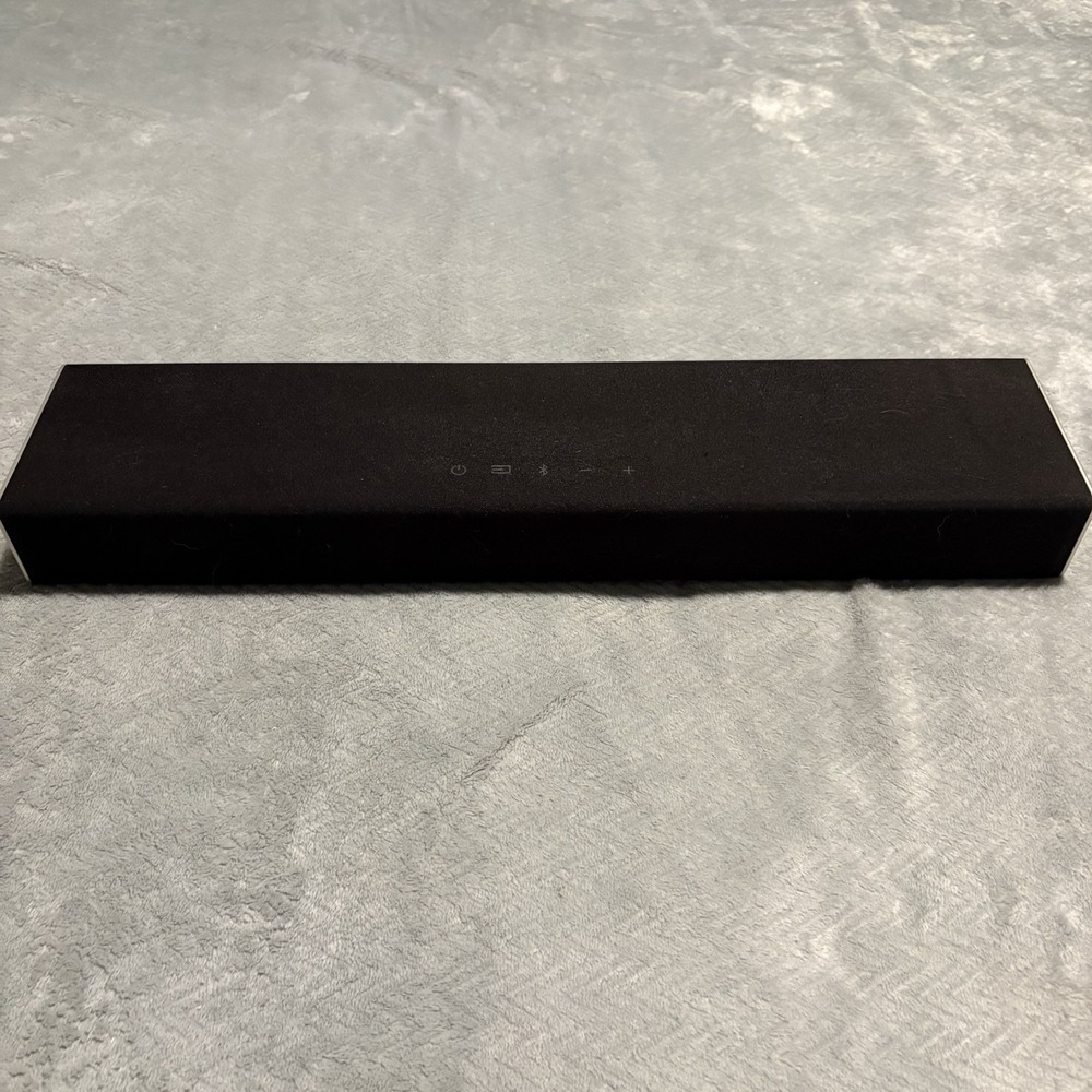 VIZIO 20" Soundbar 2.0 system - doesn't include power cord - tested works great